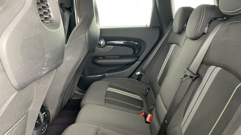 MINI Clubman 1.5 Cooper Shadow Edition 6dr Petrol Estate